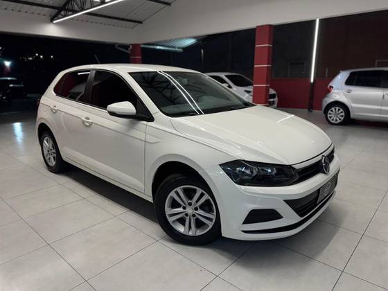 VOLKSWAGEN POLO 1.0 MPI TOTAL FLEX MANUAL VOLKSWAGEN POLO 1.0 MPI TOTAL FLEX MANUAL